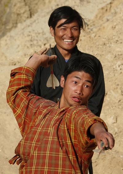 Khuru dart game
